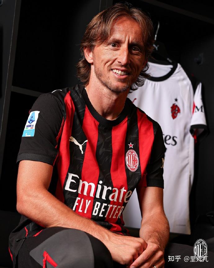 阿勒代斯：萨拉赫签了肥约状态就下滑，利物浦应让他闭嘴走人