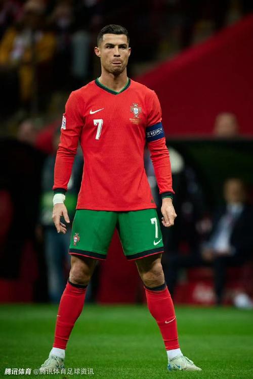 波多尔斯基：我应该会在本赛季末退役，身体有时这里疼那里痛