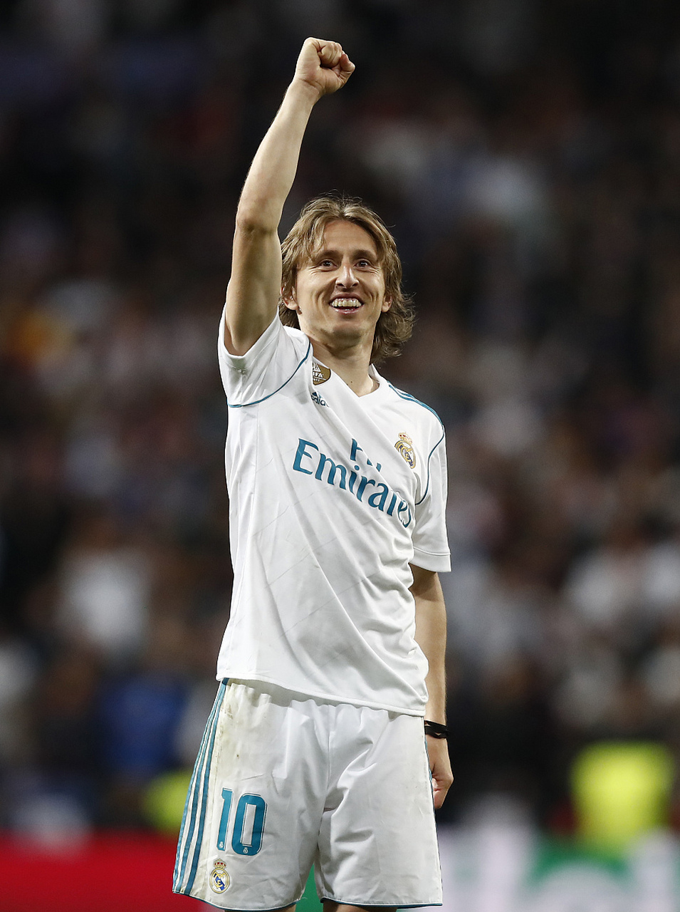 TA分析3-5-2阵型：从翼卫驱动到双锋美学，弱队逆袭制胜之道