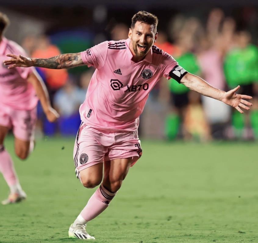 汉密尔顿：最喜欢内马尔和维尼修斯；欣赏梅西的技术